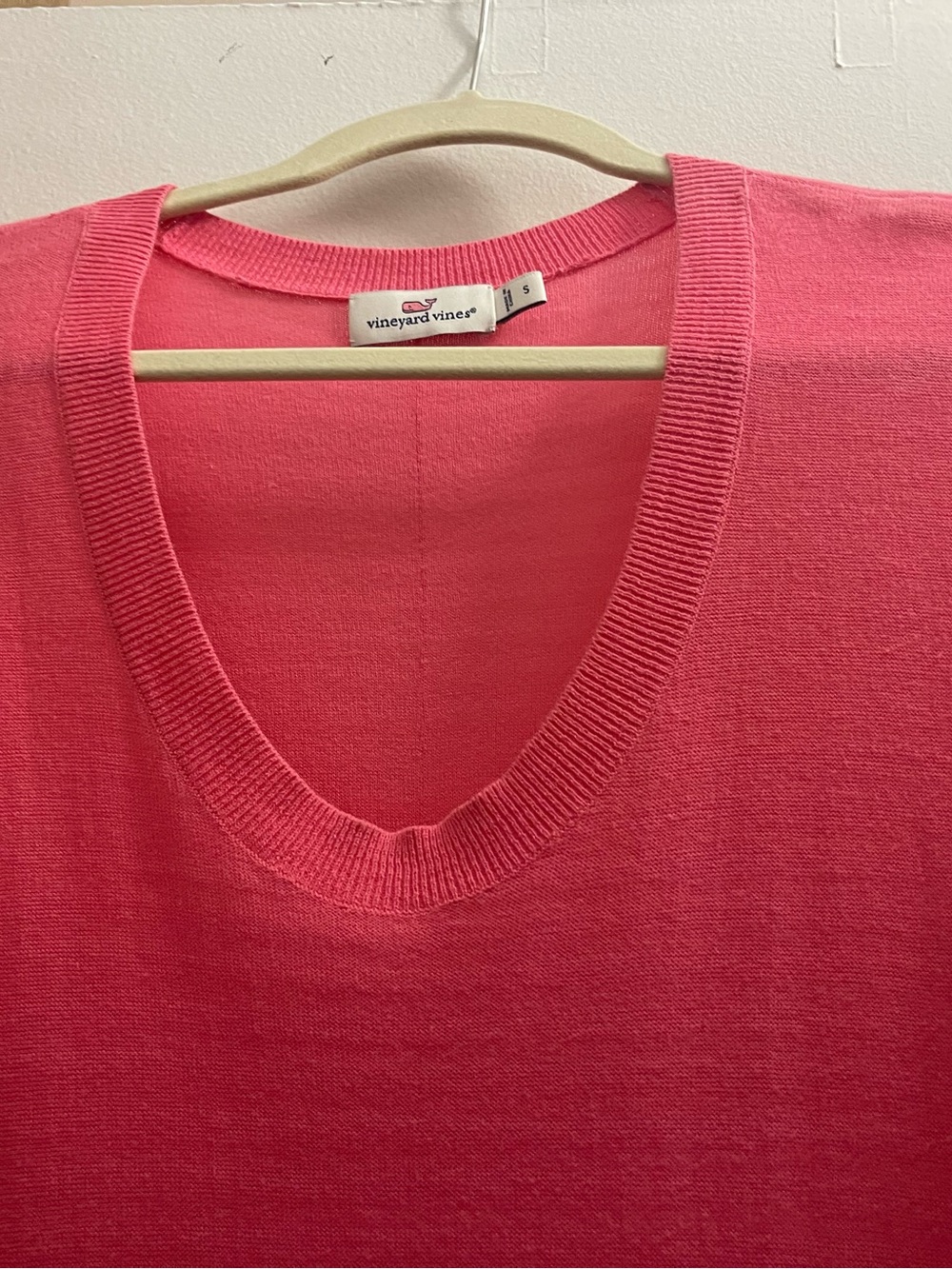 Vineyard Vines Coral-Pink V-Neck Sweater